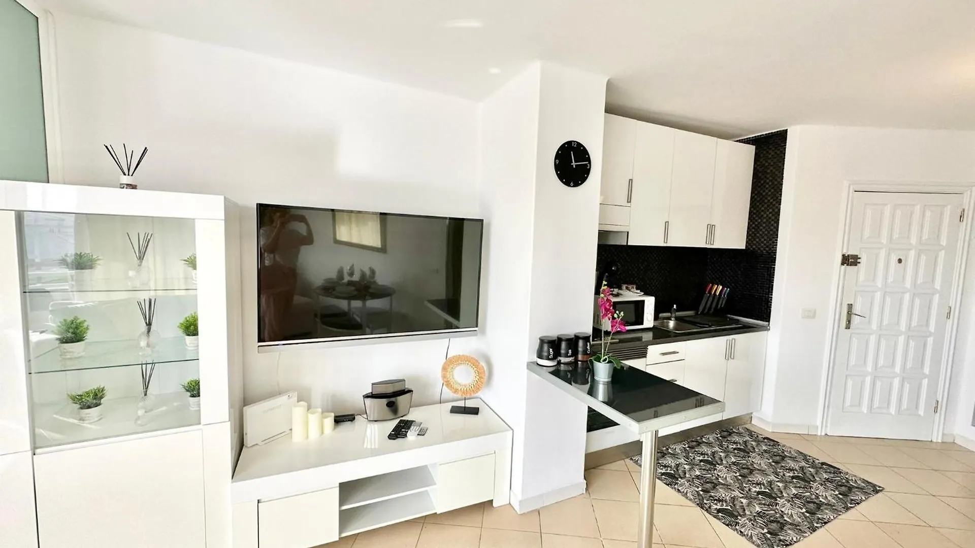 Love Family Apartman San Miguel de Abona 0*,  Spain